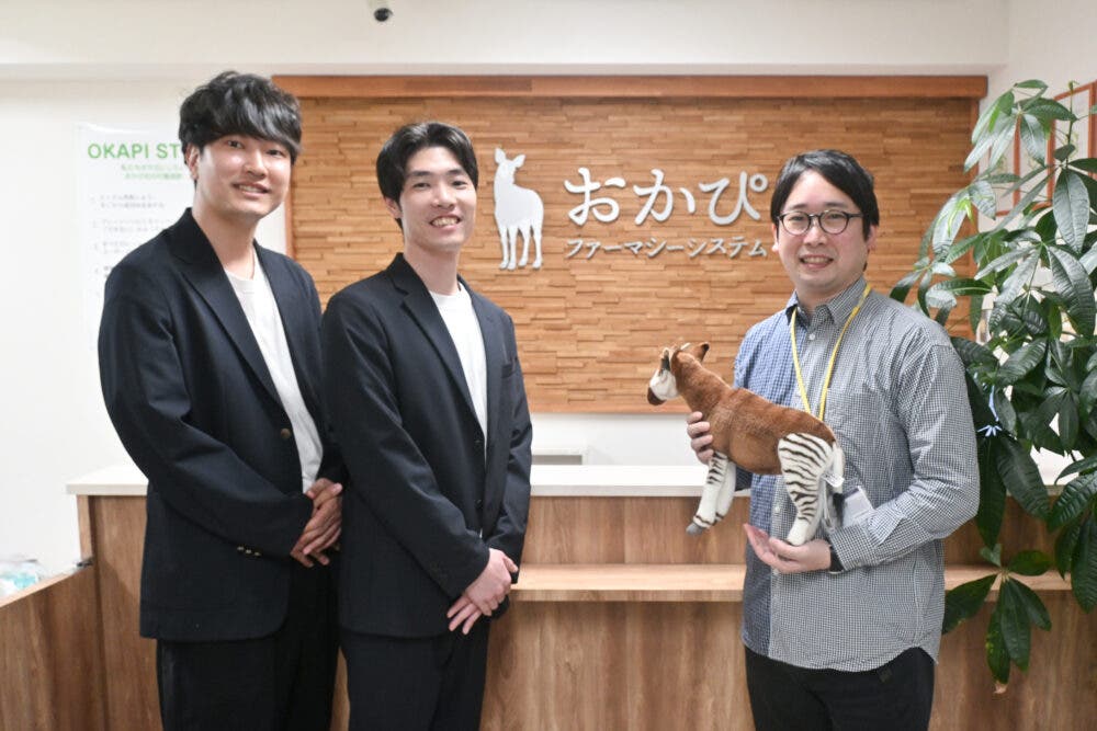 【導入事例】おかぴファーマシーシステム株式会社｜CPA半減・CV最大化を実現。高速PDCAと広告×SEO連携で“勝ちパターン”を再設計